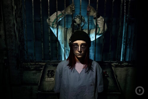 Перформанс Душевнобольные